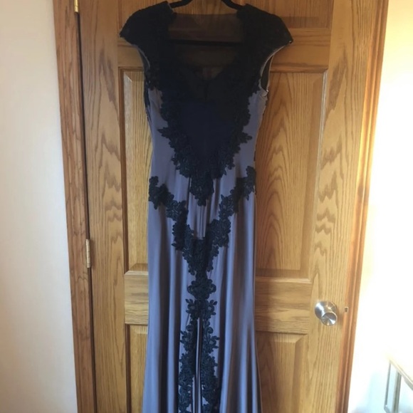 Beauiful Prom/Homecoming Dress size 0 - Picture 5 of 7